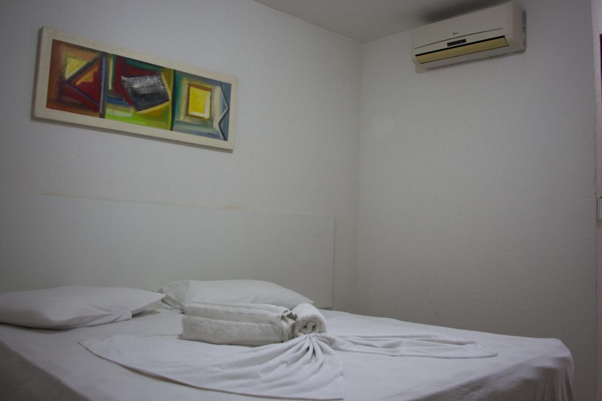 Standard Single Room,687855159:JPEG